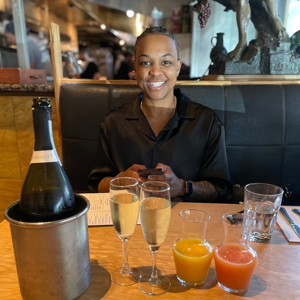 Meet your Posher, Kaela